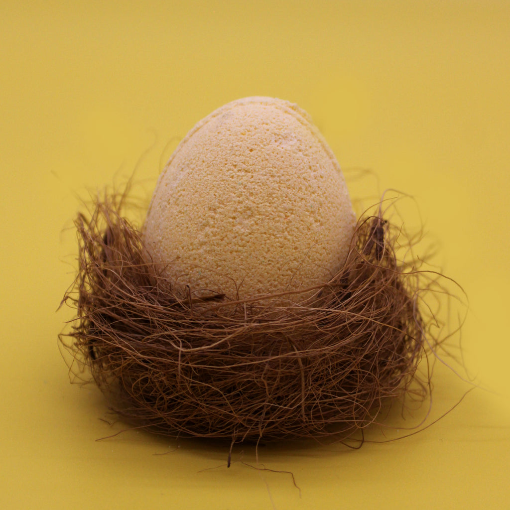 6 Fun Banana Scented Bath Eggs in a Tray for Enjoyable Relaxing Baths