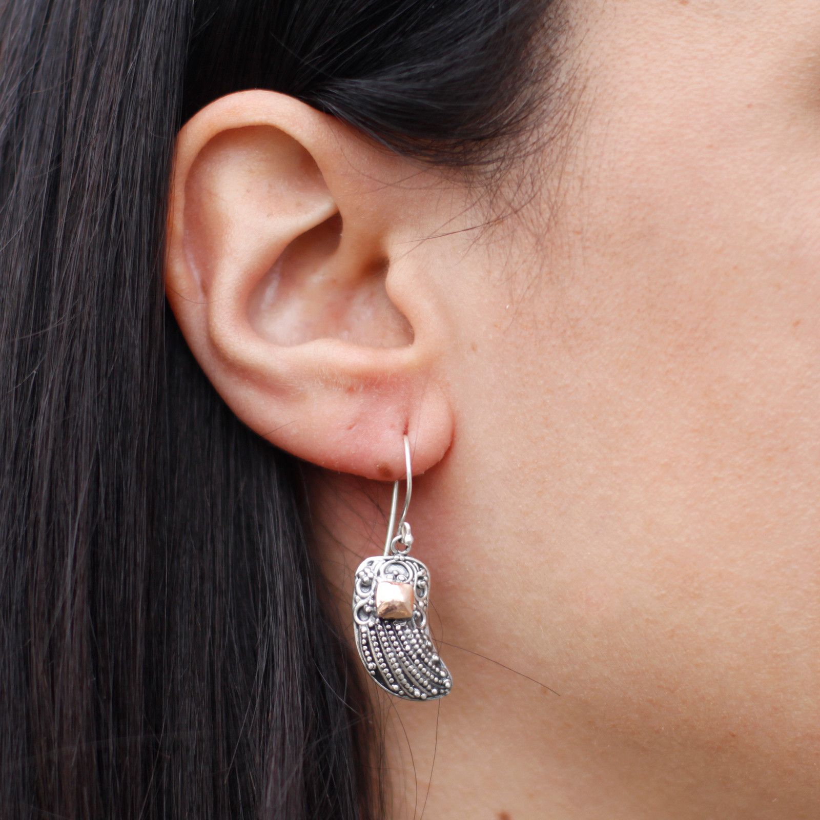 Stunning Silver and Gold Earring with Angel Wings for Style