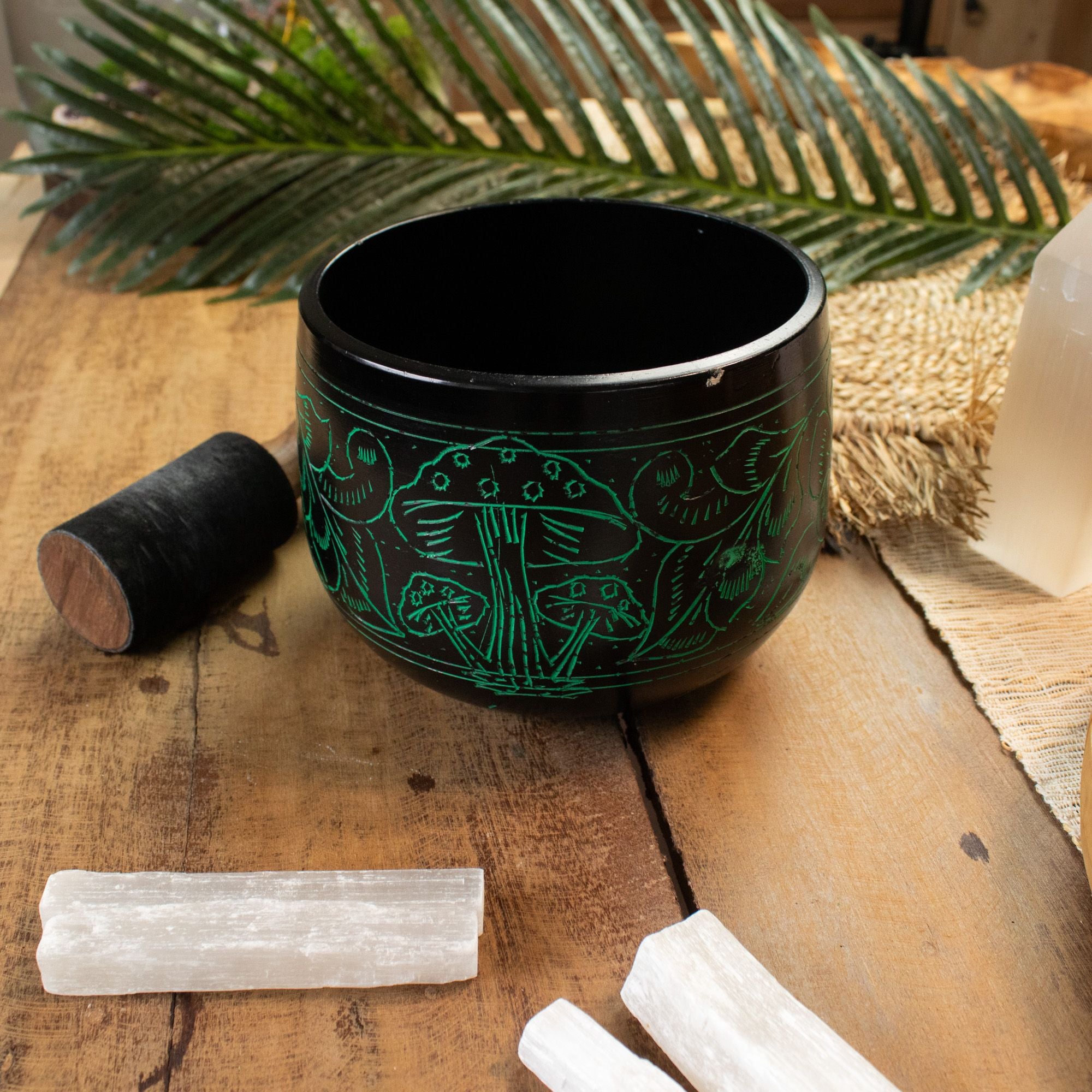 Magic Mushroom Cauldron Singing Bowl in Green 15cm for Relaxation
