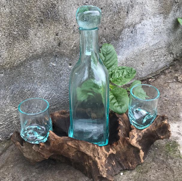 Molten Glass on Wood Whisky Set for Unique Home Decor Display