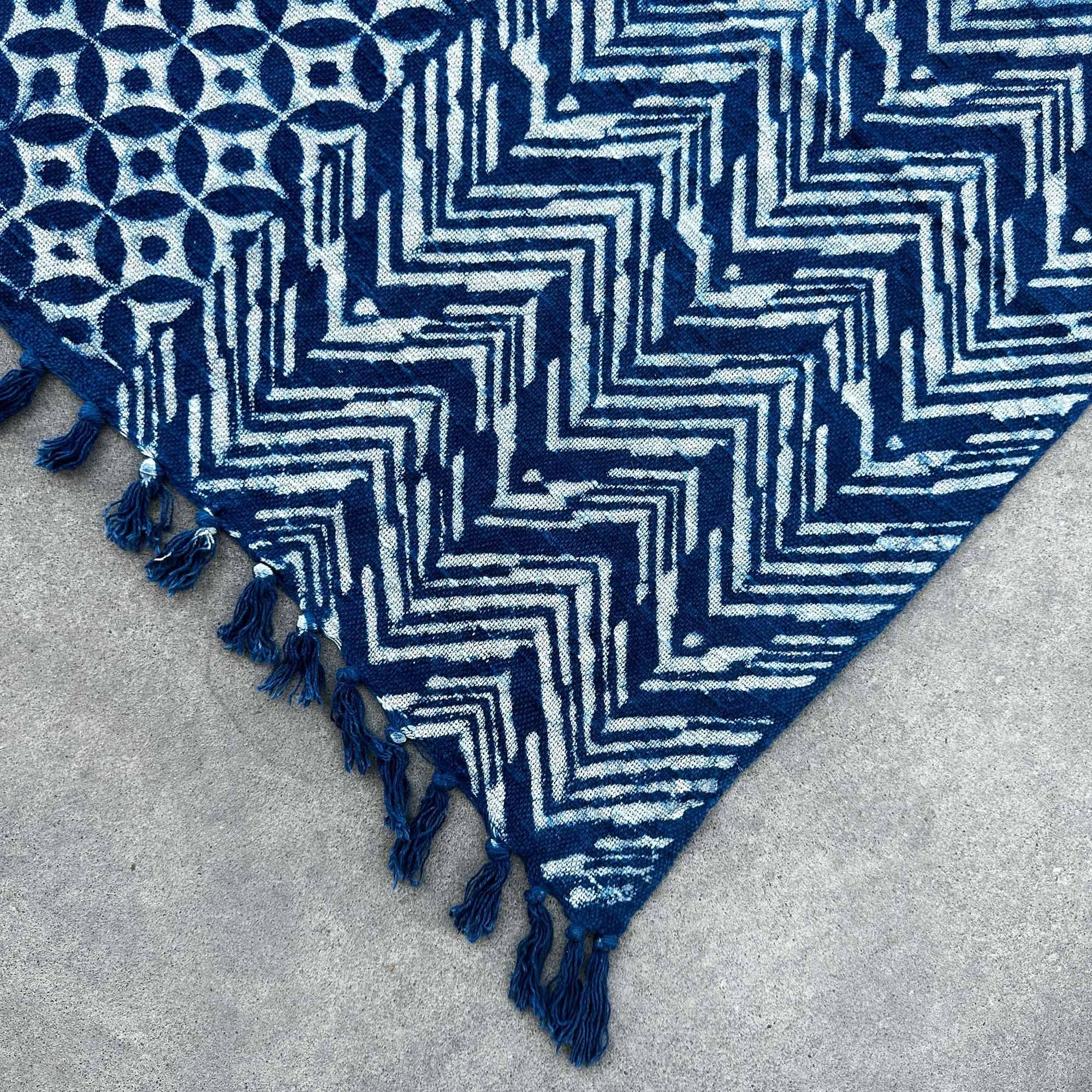 Handmade Indigo Throw with Namoona Waves Pattern 170x120cm