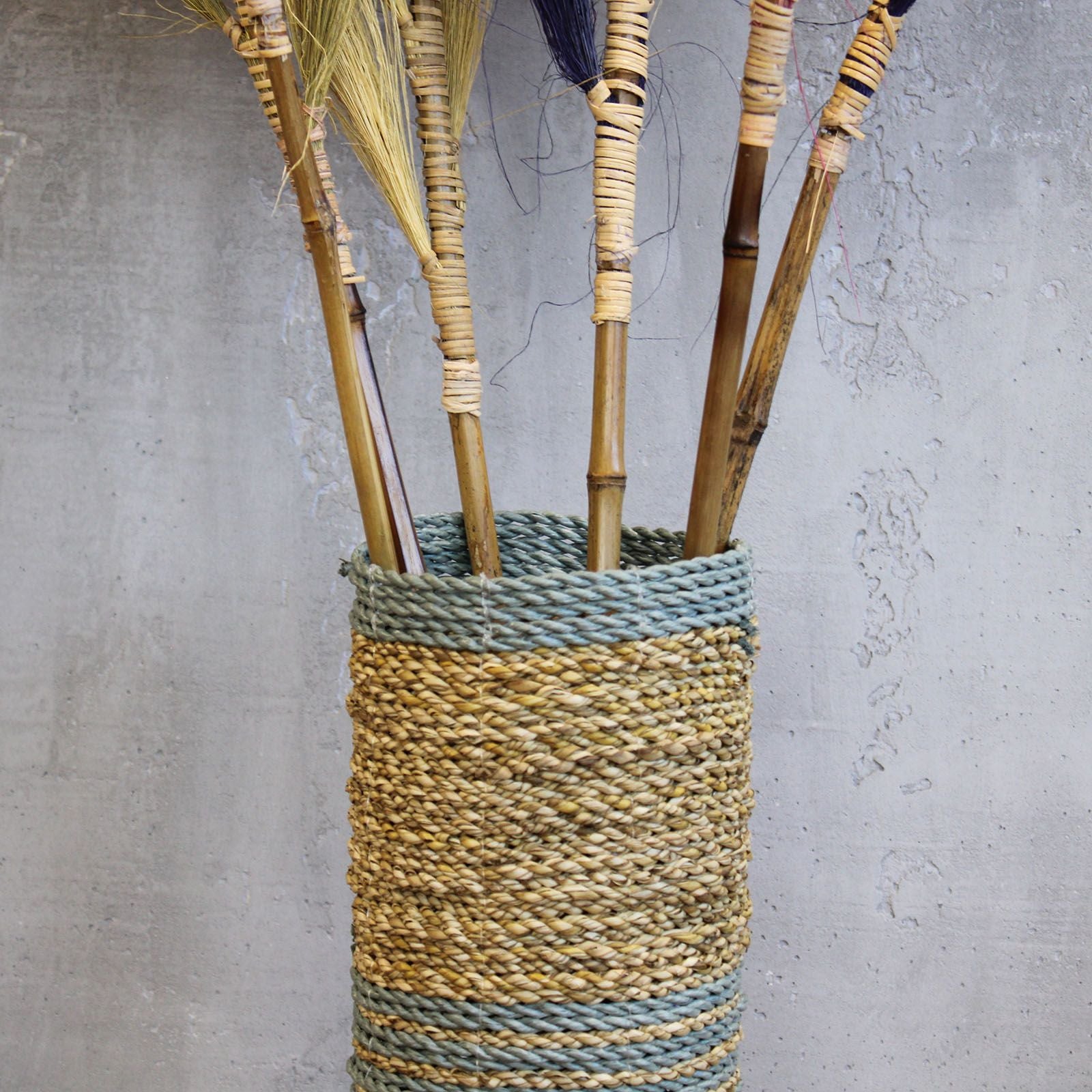 Seagrass & Abu Abu Raffia Set with 2 Vases and 2 Bins for Storage