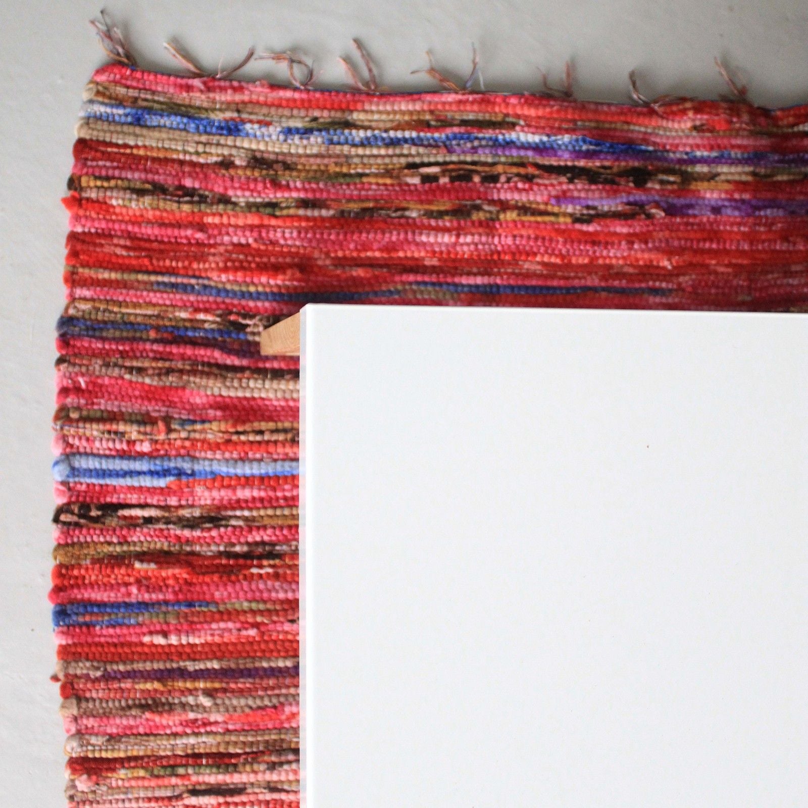 Medium Velvet Rug 128x75cm for Vibrant Home Comfort and Style