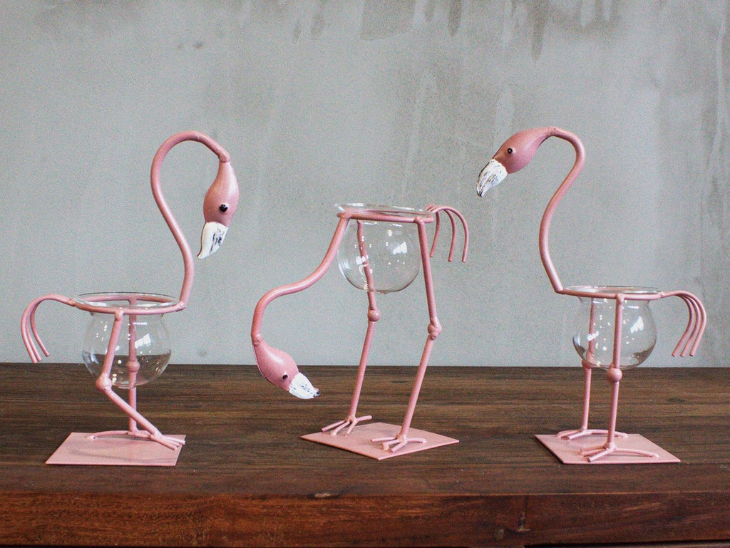 Hydroponic Home Décor with Pink Metal Flamingo Design 3