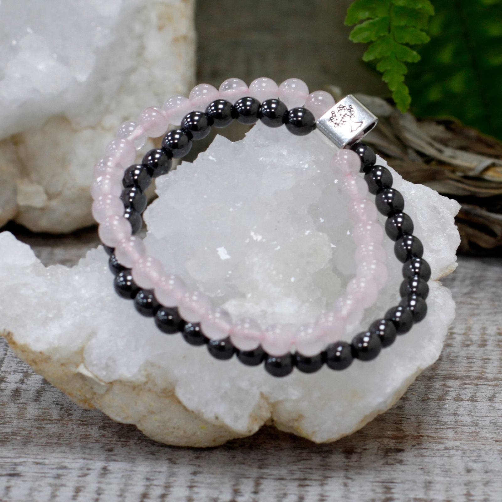 Magnetic Gemstone Bracelet with Rose Quartz Design for Gifting