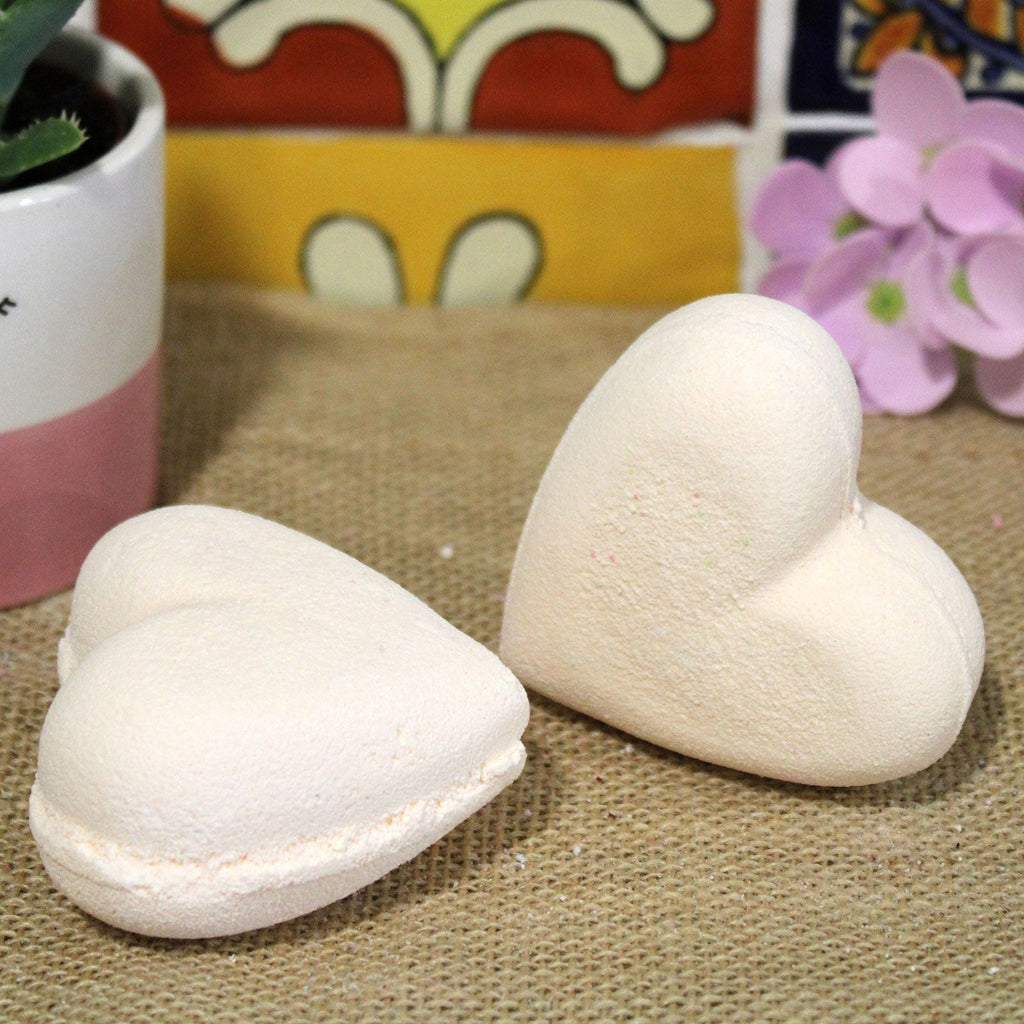 Love Heart Bath Bomb 70g with Passion Fruit Fragrance