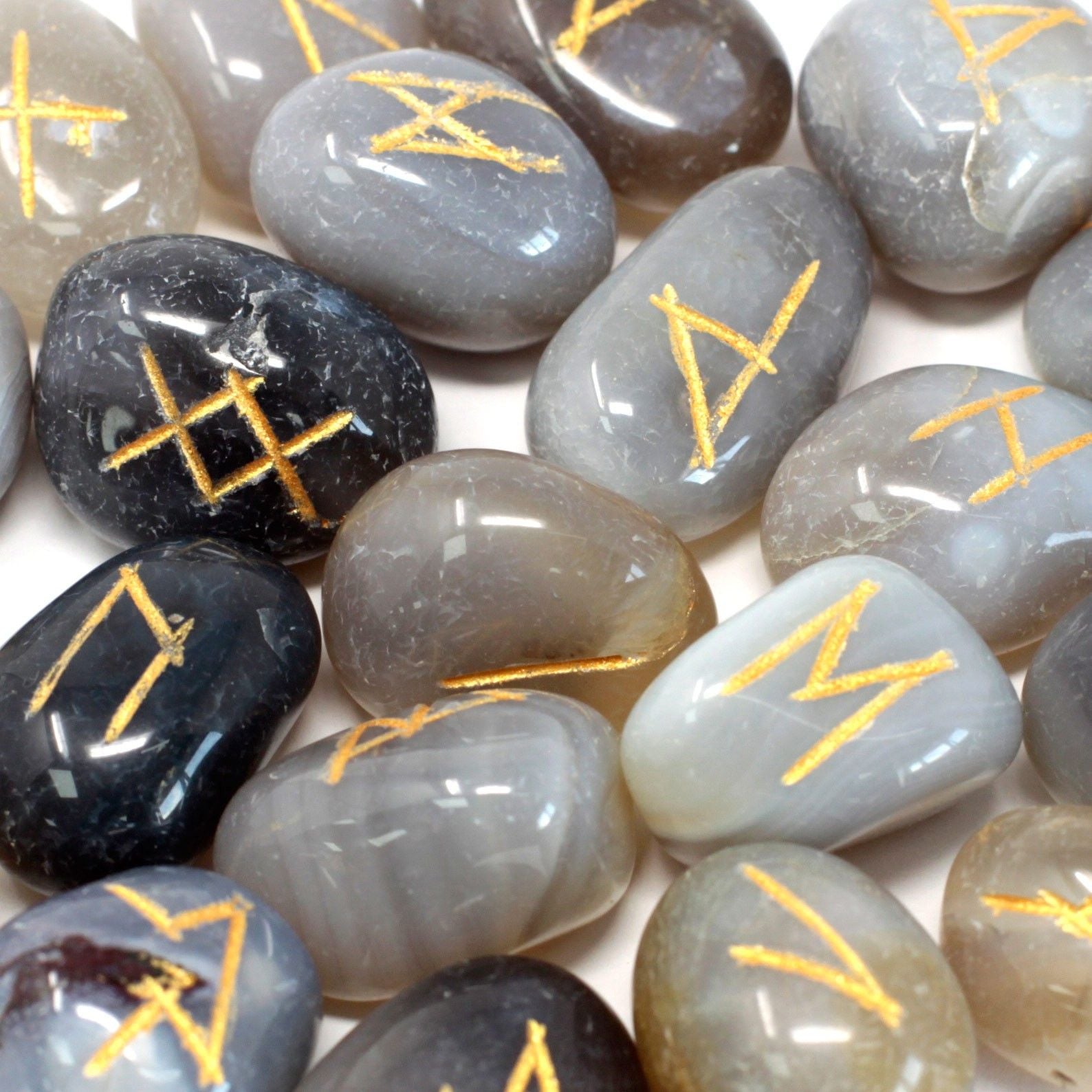 Runes Stone Set in Pouch with Mystical Grey Agate Stones