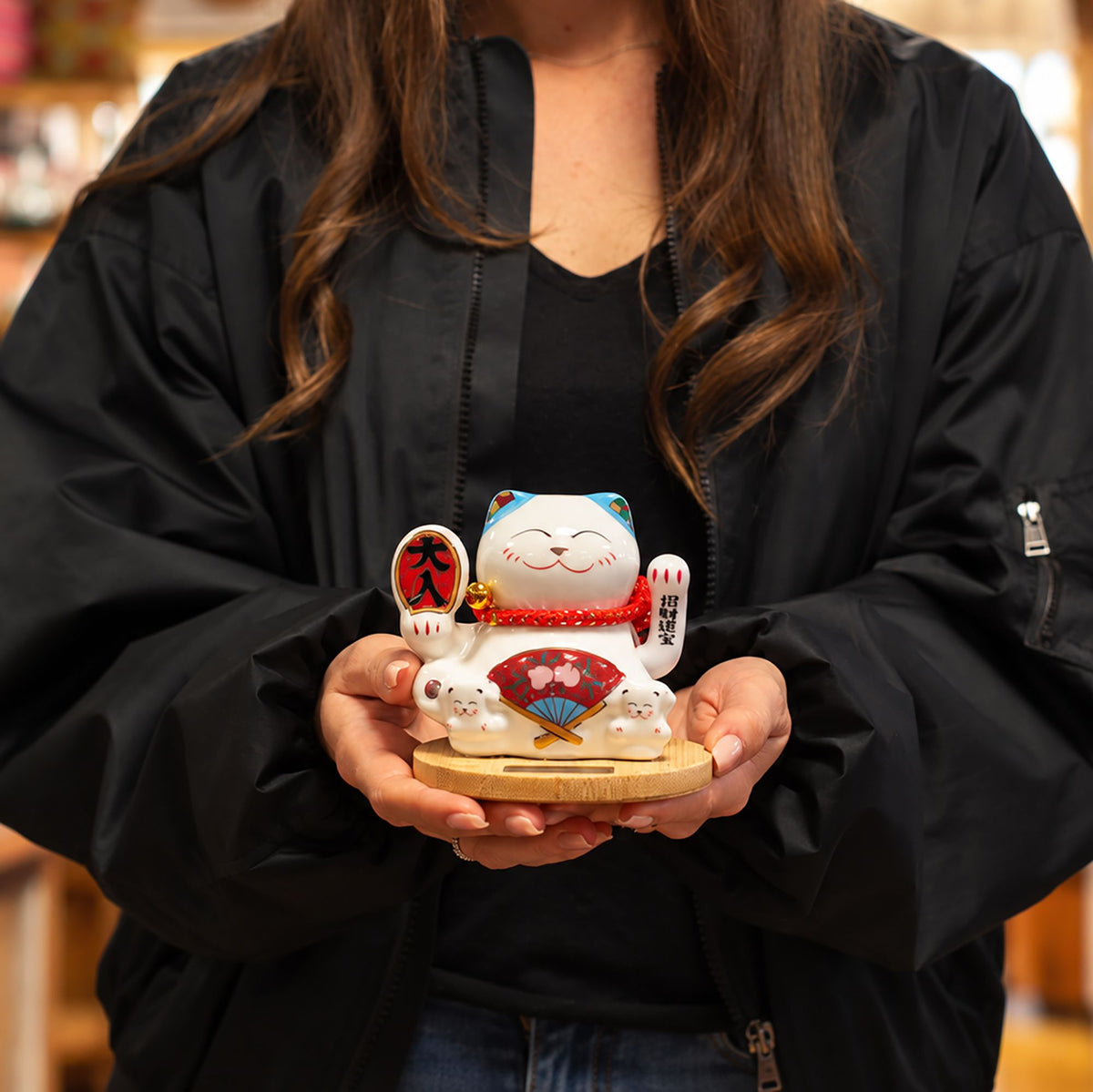 Solar Powered Japanese Lucky Cat on Wooden Base – Blue