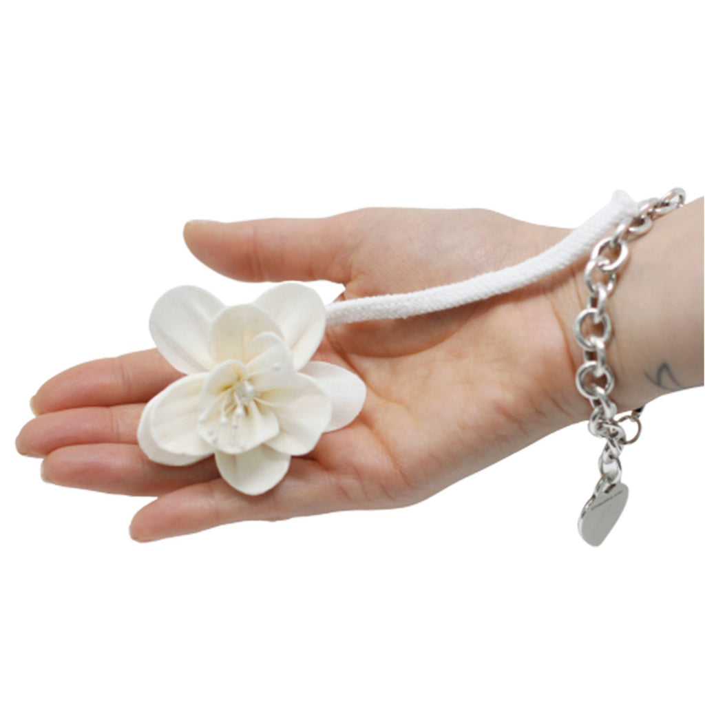 Natural Diffuser Flowers Small Lily on String for Home Decor