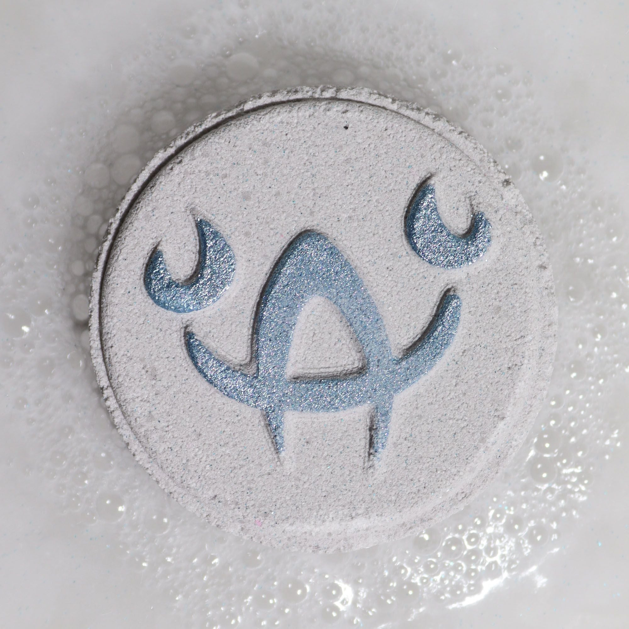 Zodiac Bath Fizzers with Horoscope Cancer and Moonstone Eclipse