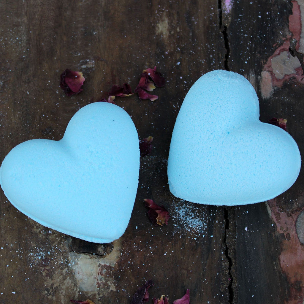 Love Heart Bath Bomb 70g with Baby Powder Fragrance