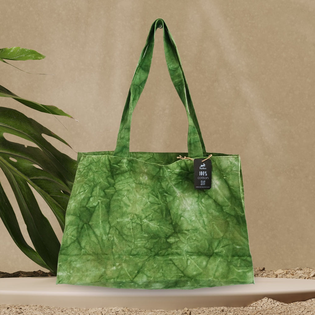 Handy Bag in Forest Green with Stonewash Effect for Daily Use