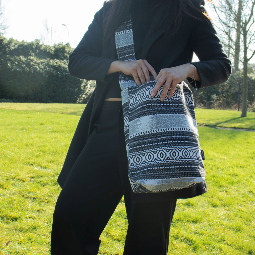 Nomad Sari Jacquard Natural Carryall Bags for Daily Essentials