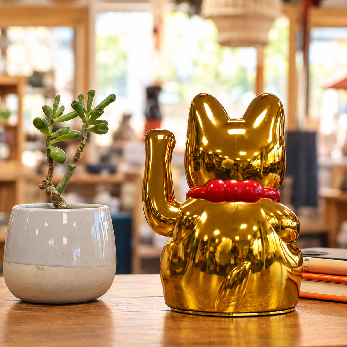 Japanese Lucky Money Cat Ornament – Shiny Gold 15cm