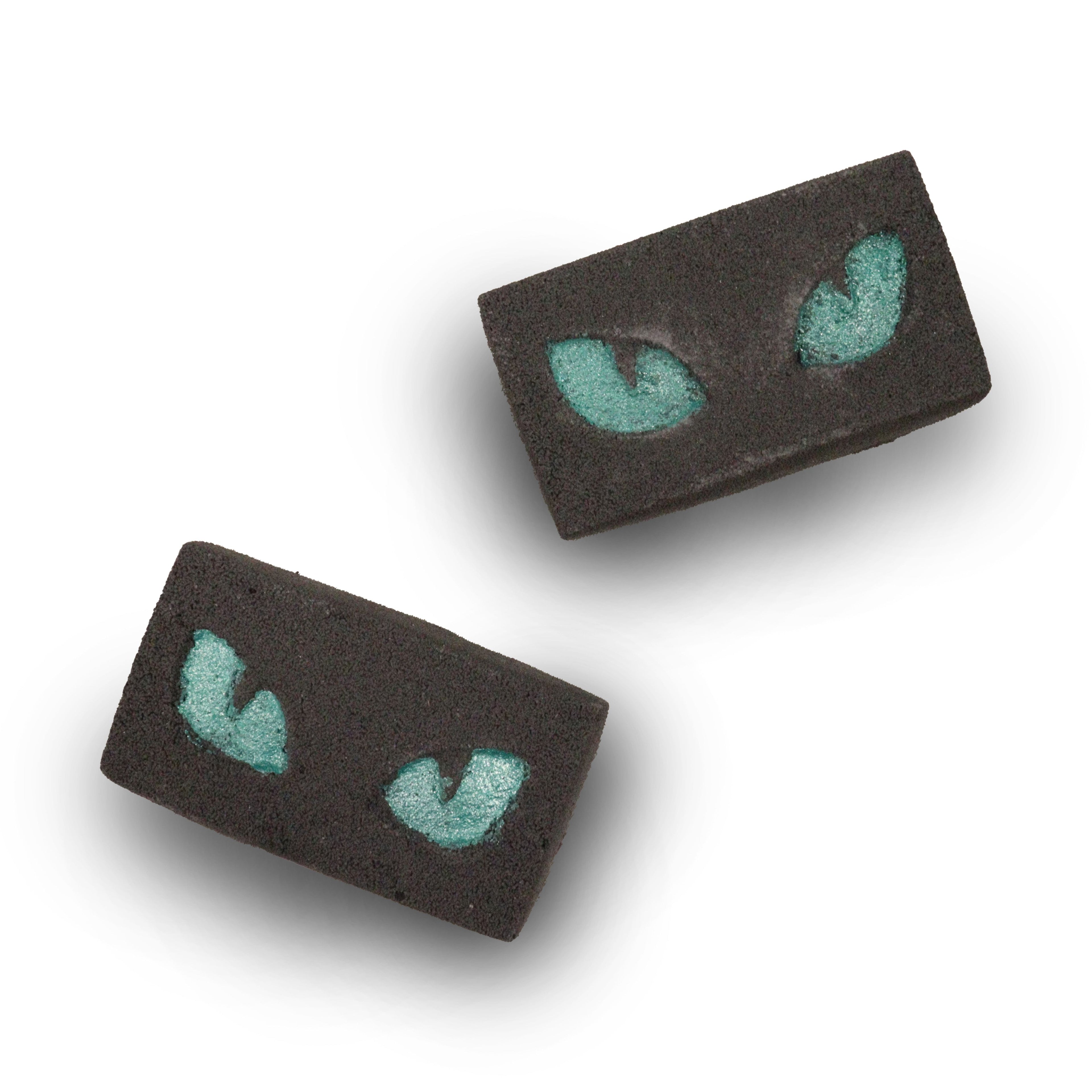 Cats Eyes Halloween Bath Bomb 80g with Captivating Design