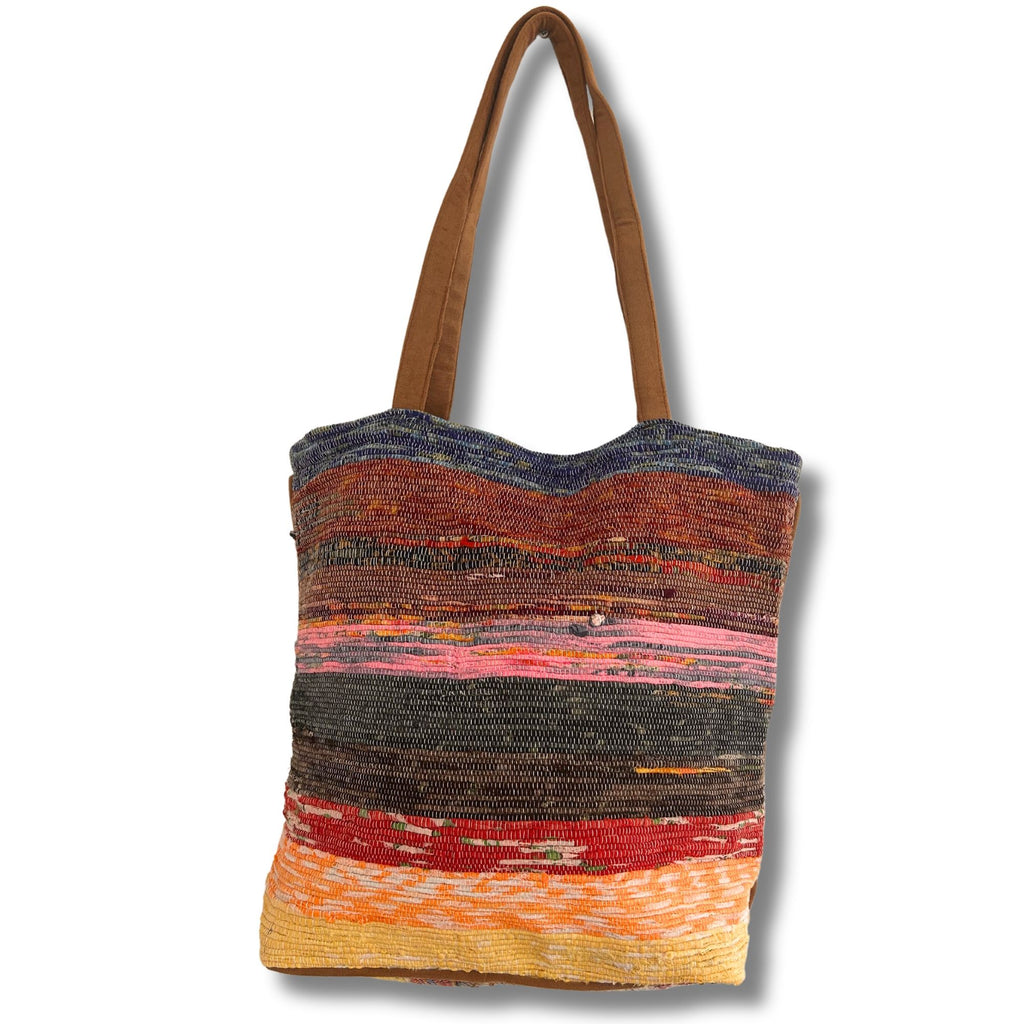 Recycled Big Rug Bag in Shades of Lavender for Storage Solutions