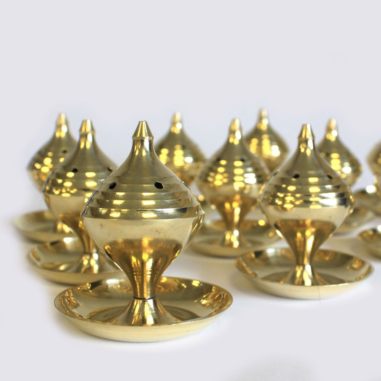 Elegant Medium Brass Incense Burner for Calming Aromatic Fragrance