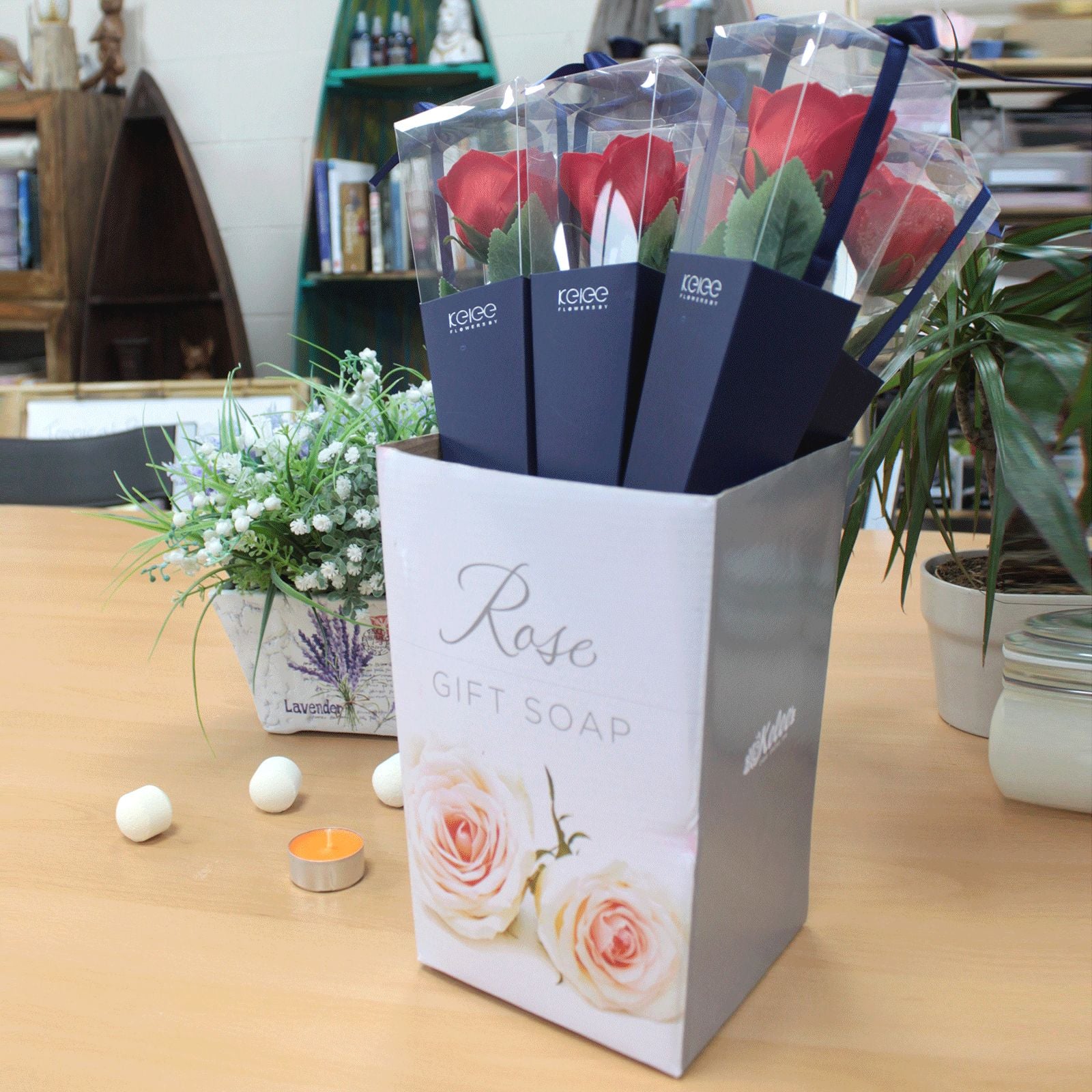 Elegant Display Stand for Single Roses Luxury Floral Presentation