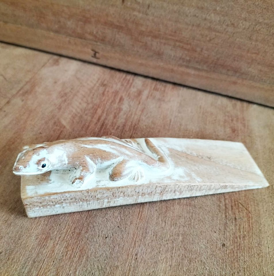 Hand Carved Gecko Doorstop Unique Decorative Home Accessory Piece