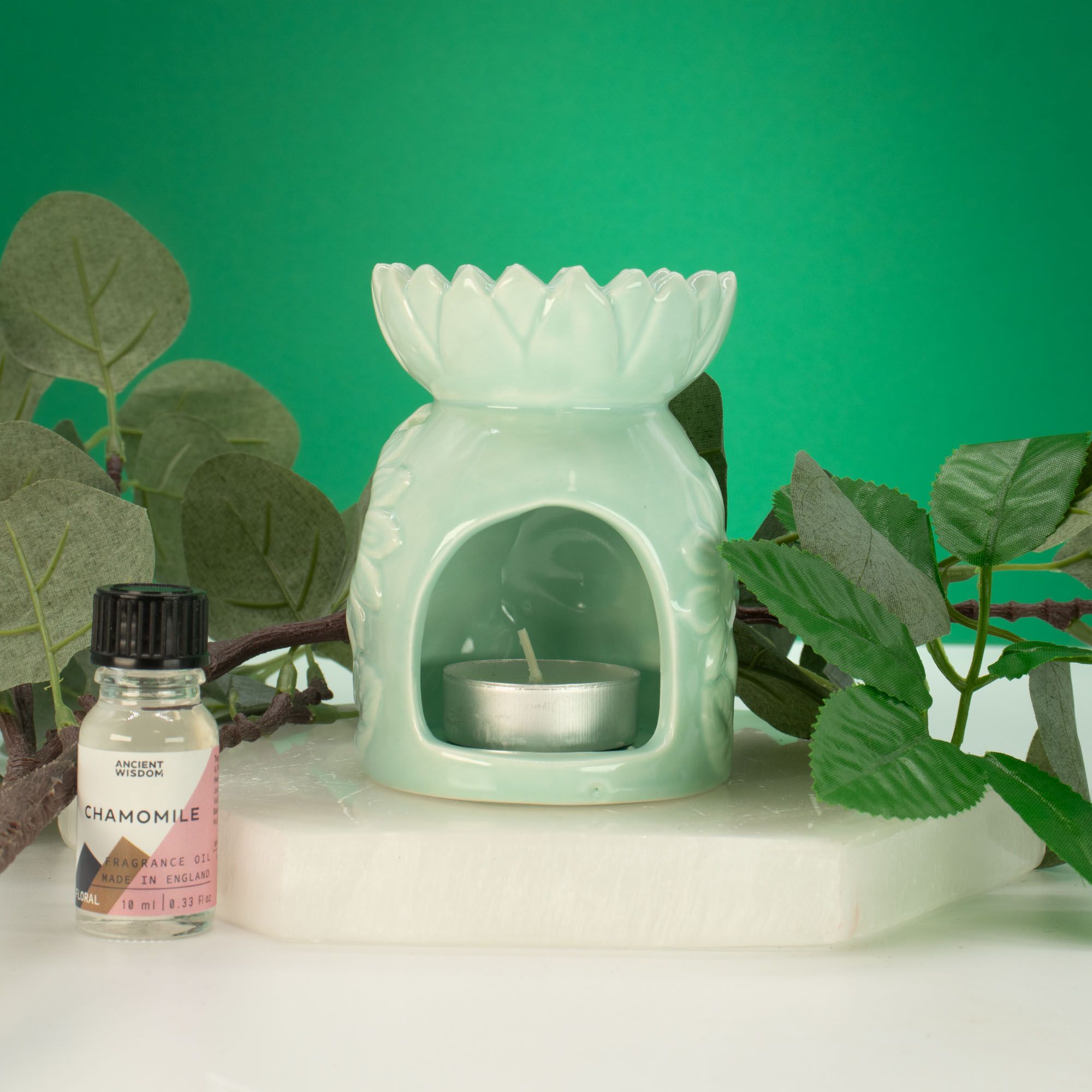 Ceramic Sunflower Oil Burner in Pastel Green for Home Fragrance