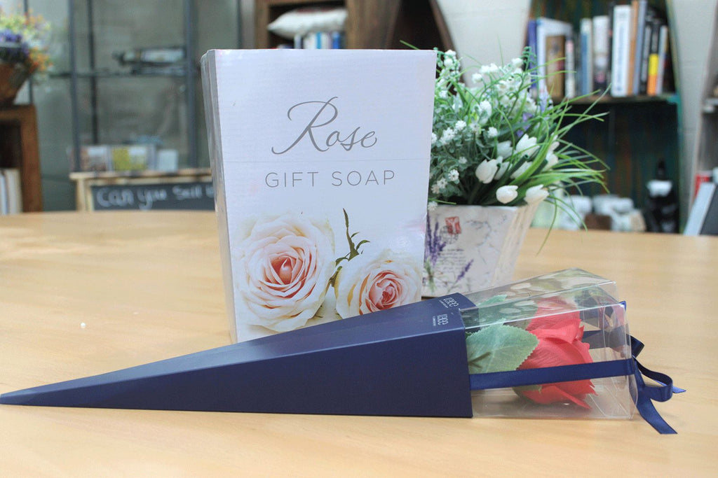 Elegant Display Stand for Single Roses Luxury Floral Presentation