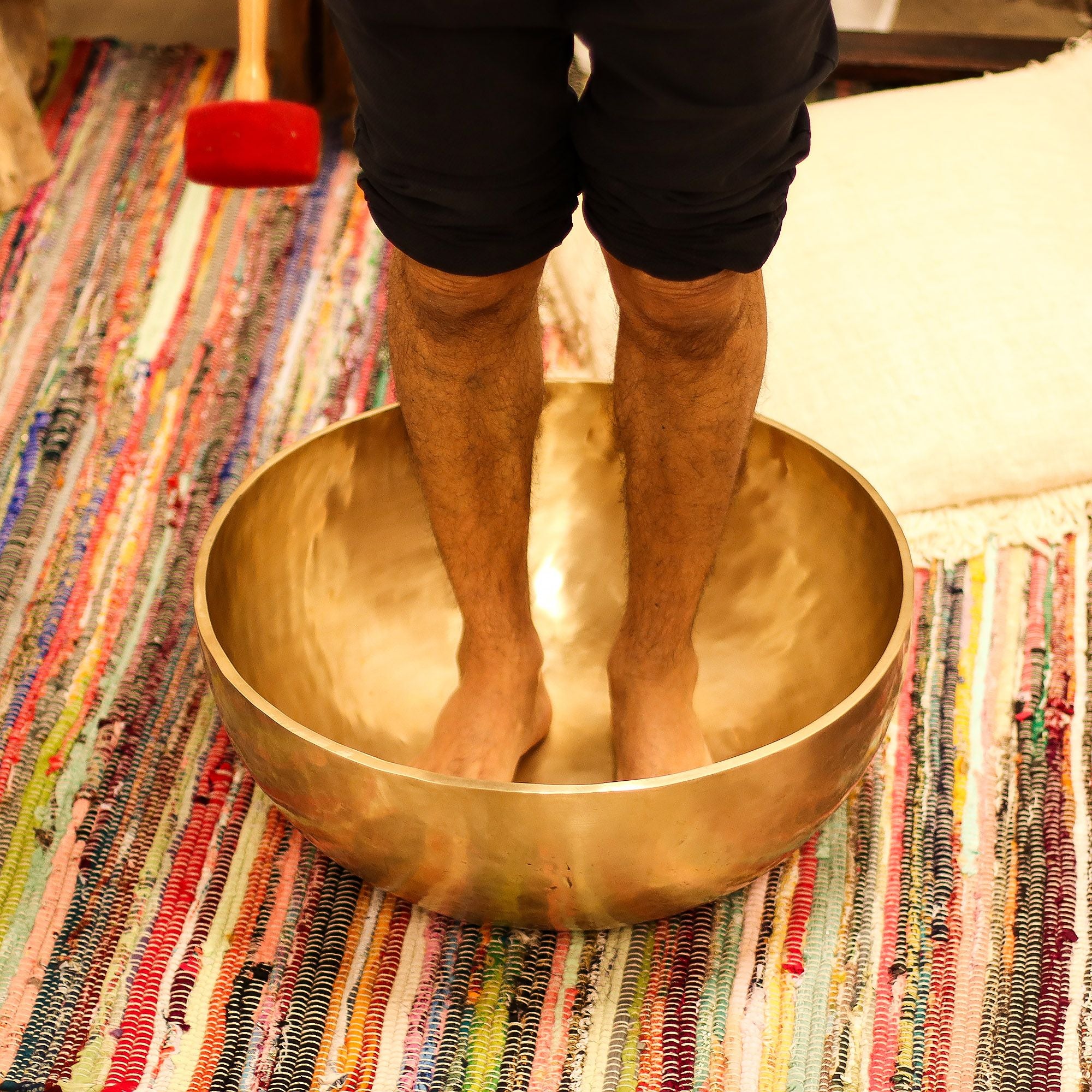 Huge Plain Vibrational Feet Standing Bowl for Sound Healing Use