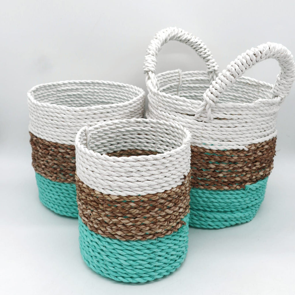 Stylish Seagrass Basket Set in Green Natural and White Design