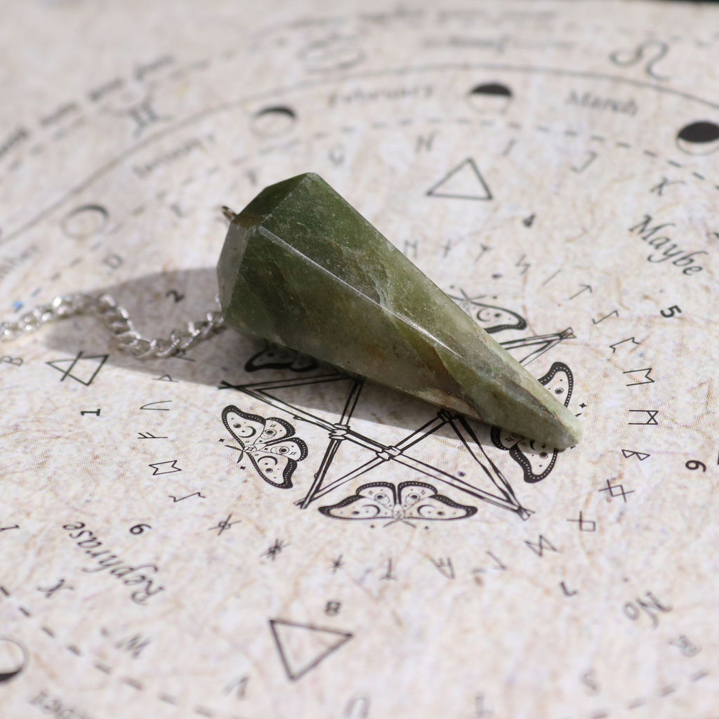 Ancient Witch Spell Incense for Prosperity with Aventurine Pendulum