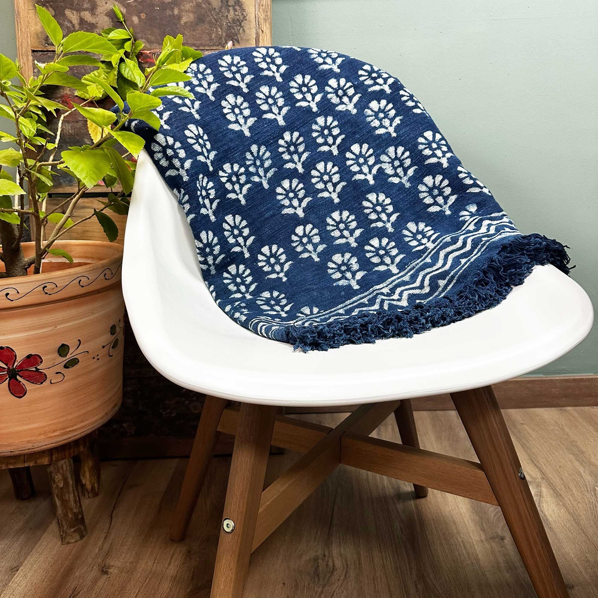 Handmade Indigo Throw with Chhota Flower Design for Home Decor