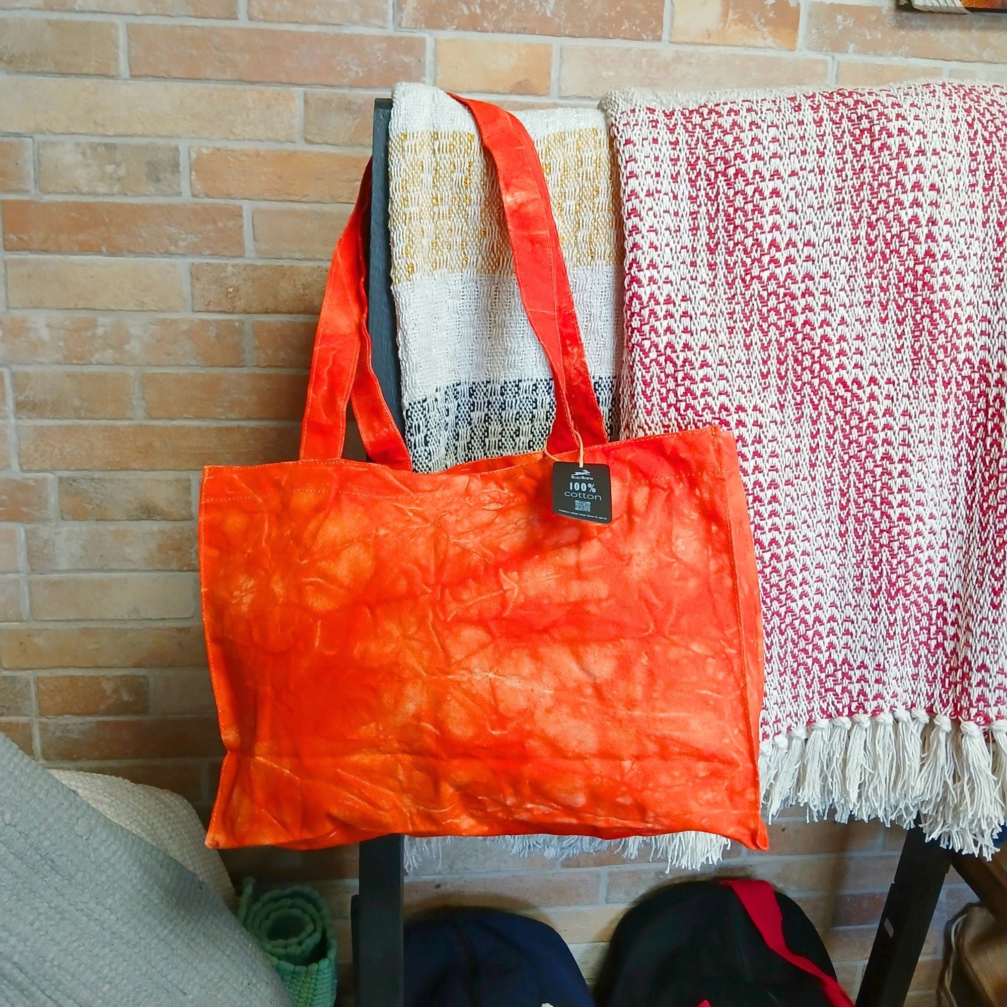Handy Bag in Desert Orange Stonewash Effect for Daily Use