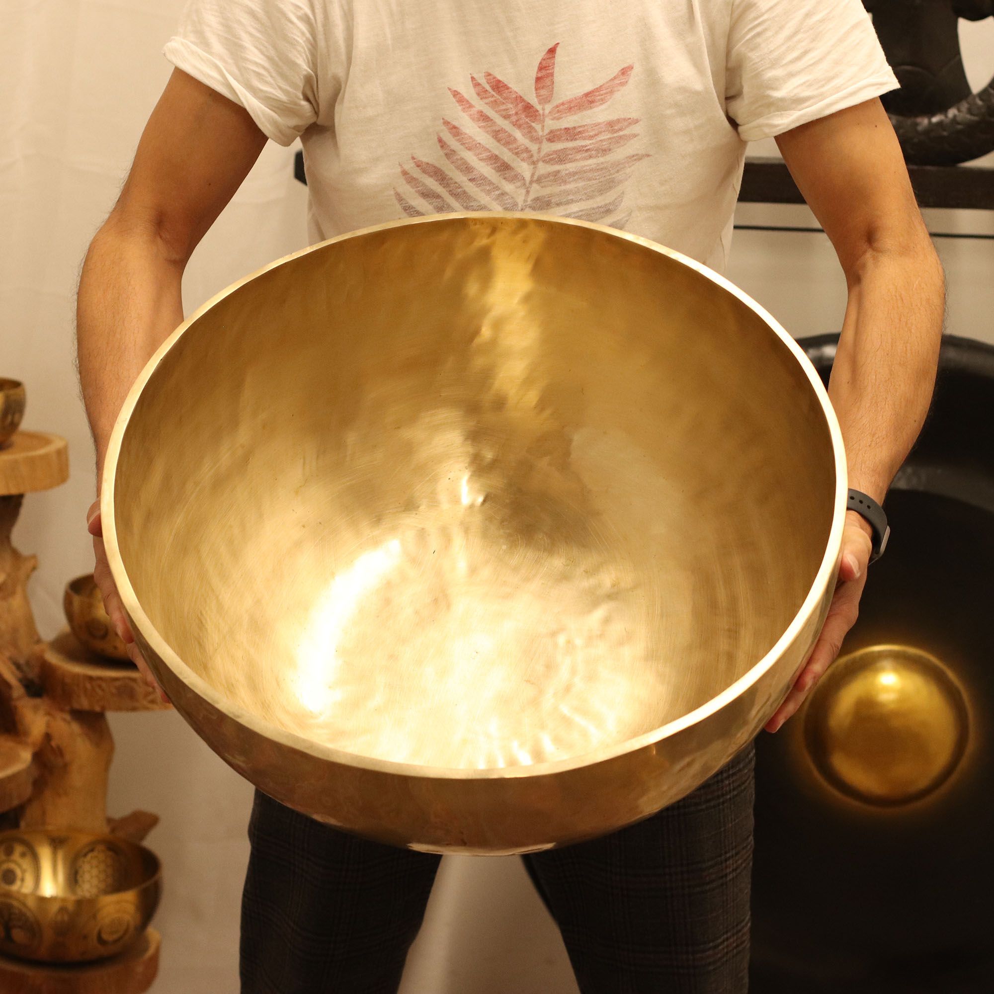 Huge Plain Vibrational Feet Standing Bowl for Sound Healing Use