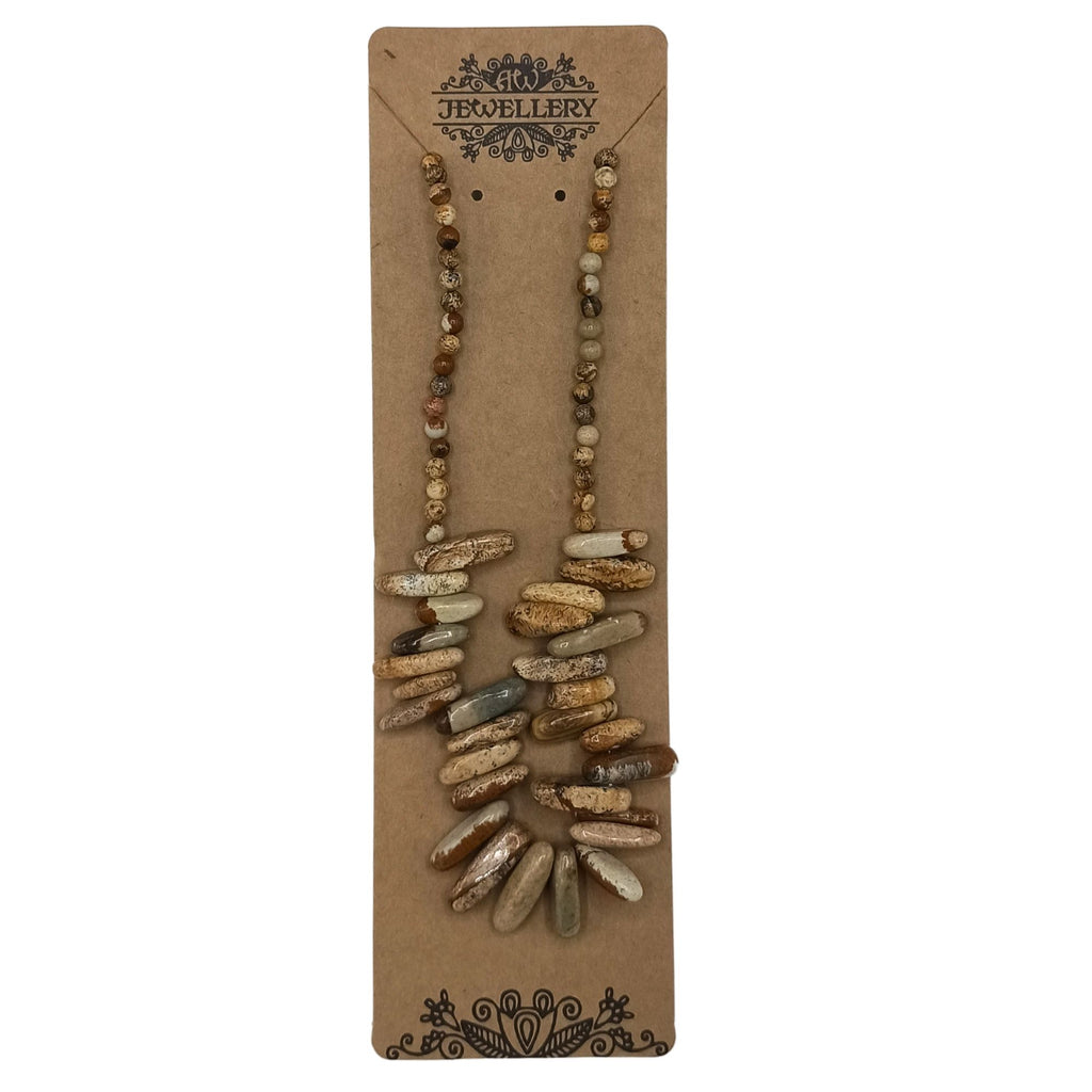 Longstone Gem Necklace with Unique Map Stone for Elegant Style