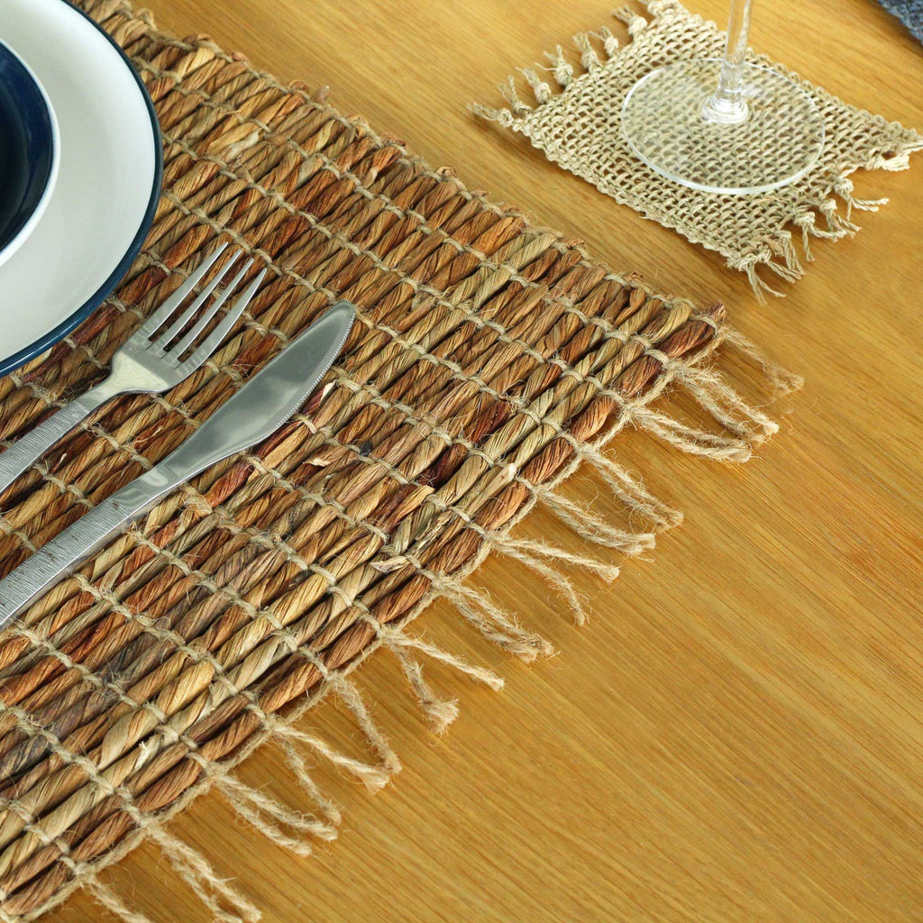 Water Hyacinth Natural Placemat with Robusta and Fringe Design