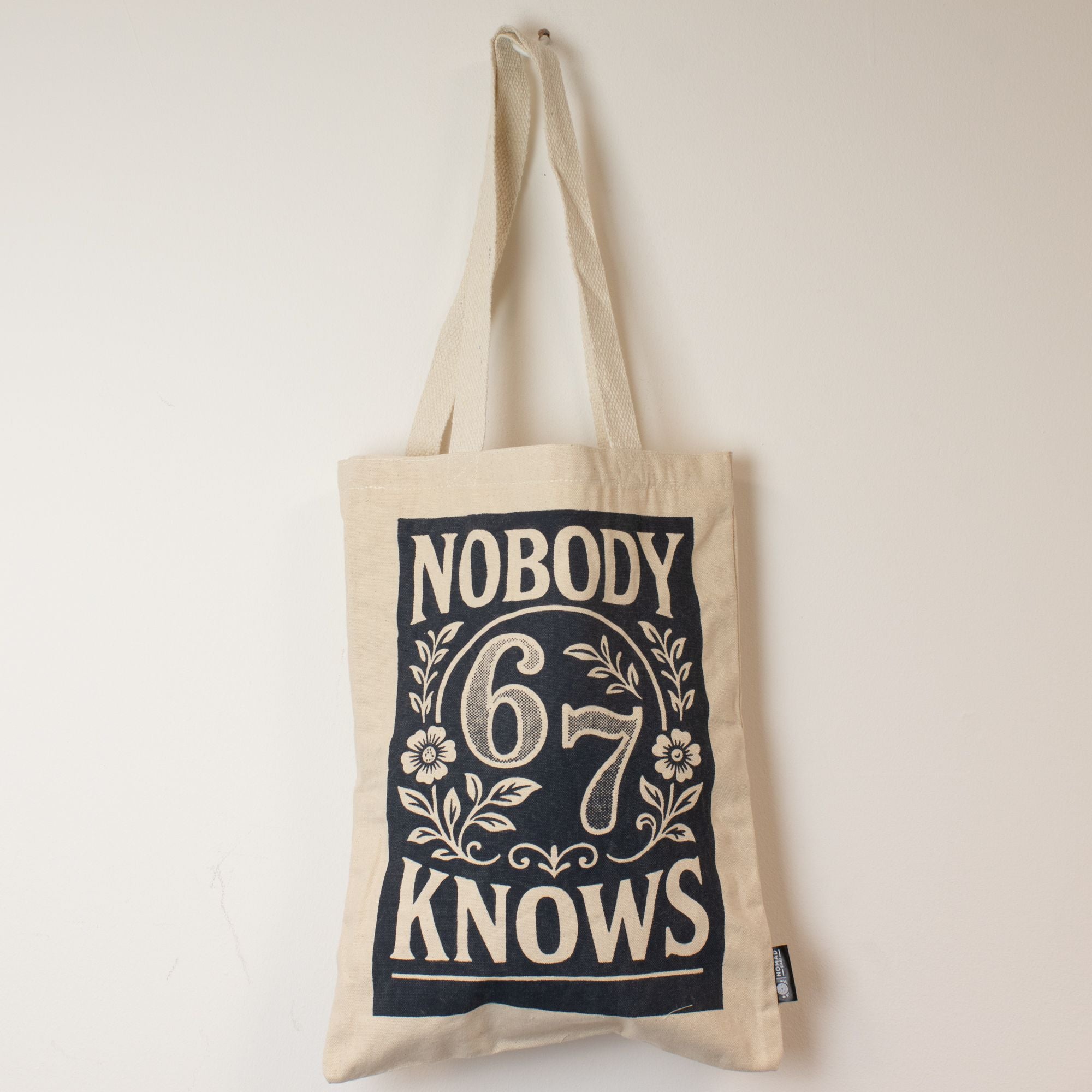 Nomad Sari Iconic Toni Tote Bag Nobody Knows 67 in Natural Colour