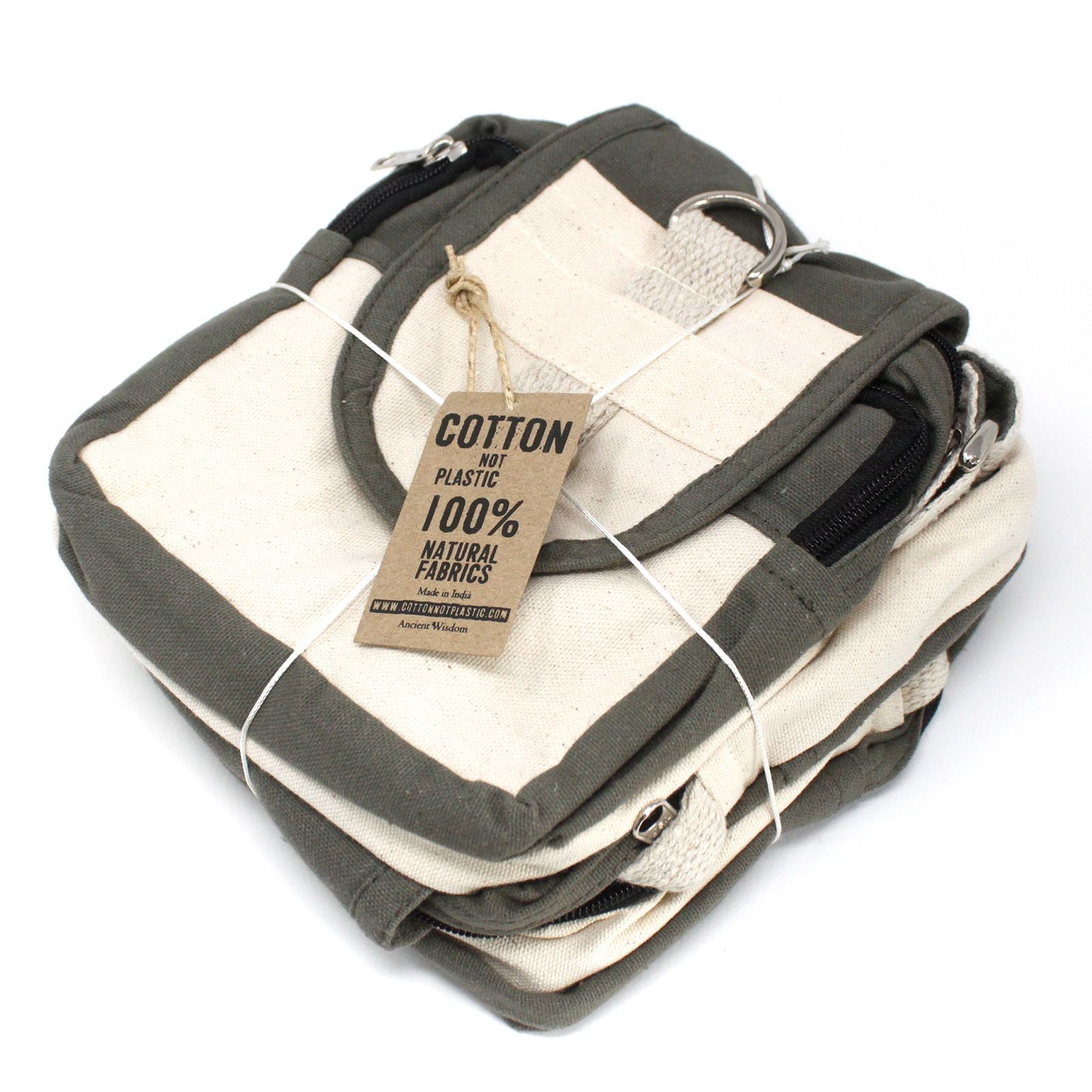Natural Travel Bag in Charcoal Stylish and Functional Design