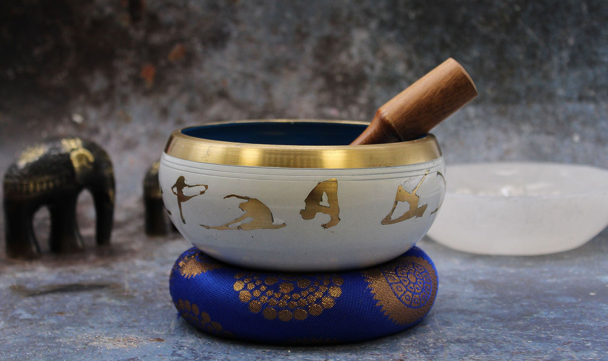 Large Yoga Moves Singing Bowl Set- White/Blue 14cm
