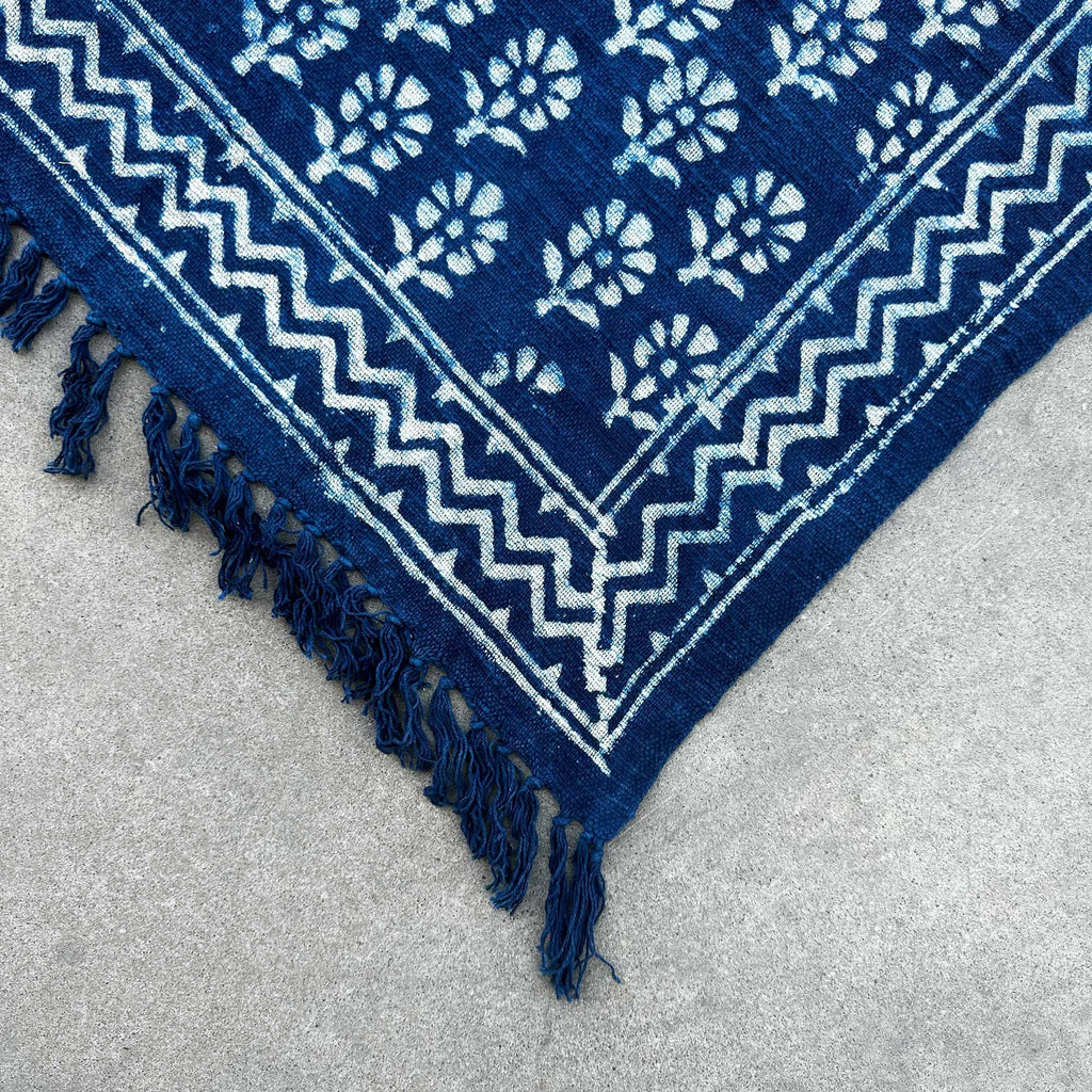 Handmade Indigo Throw with Chhota Flower Design for Home Decor