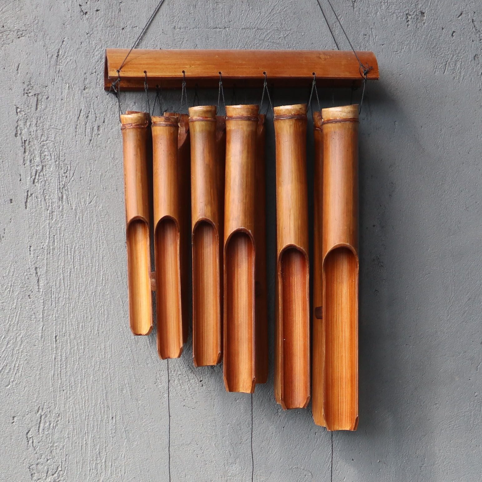 Bamboo Windchime with Natural Finish Featuring 12 Large Tubes