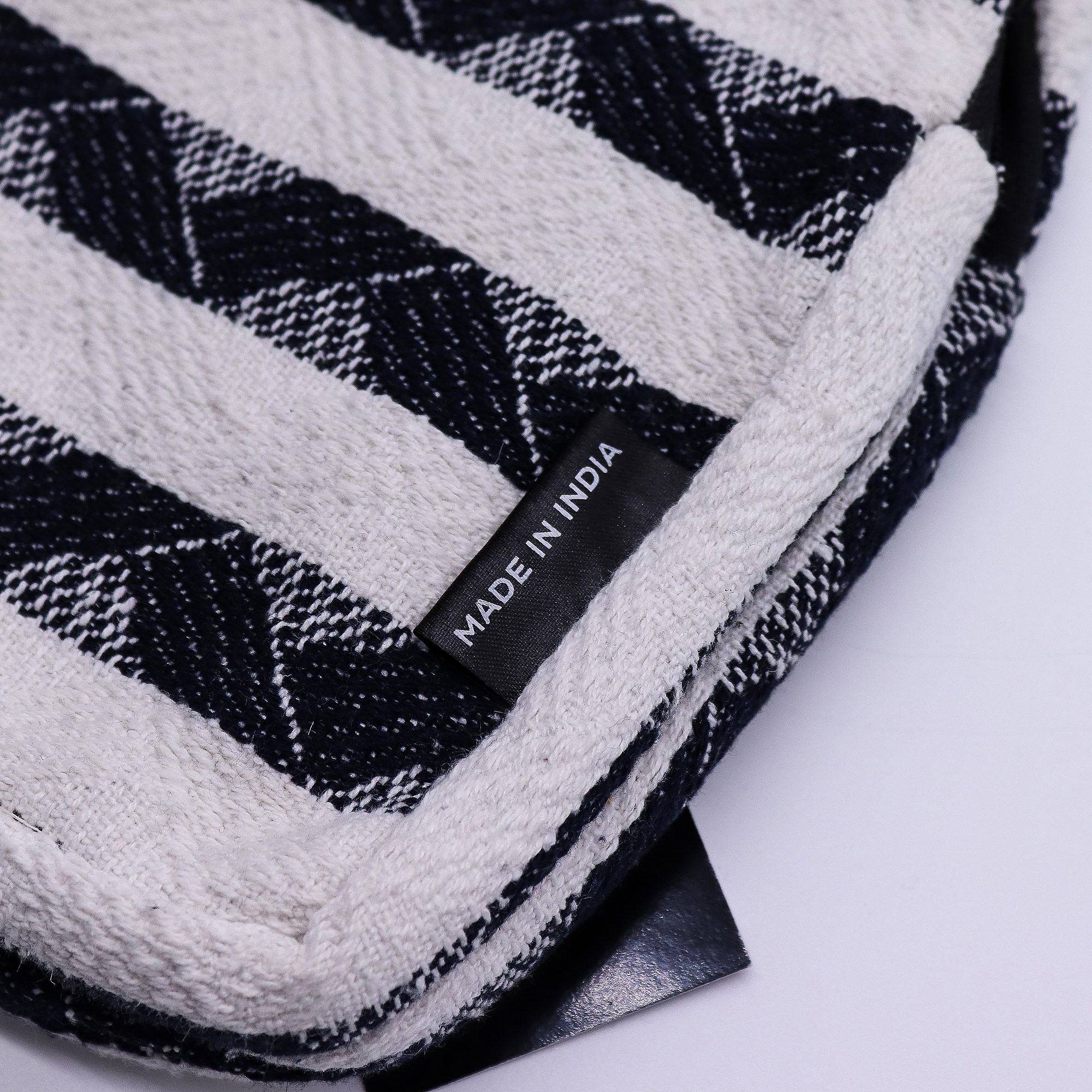 Nomad Sari Jacquard Natural Cross Bag with Stylish Design