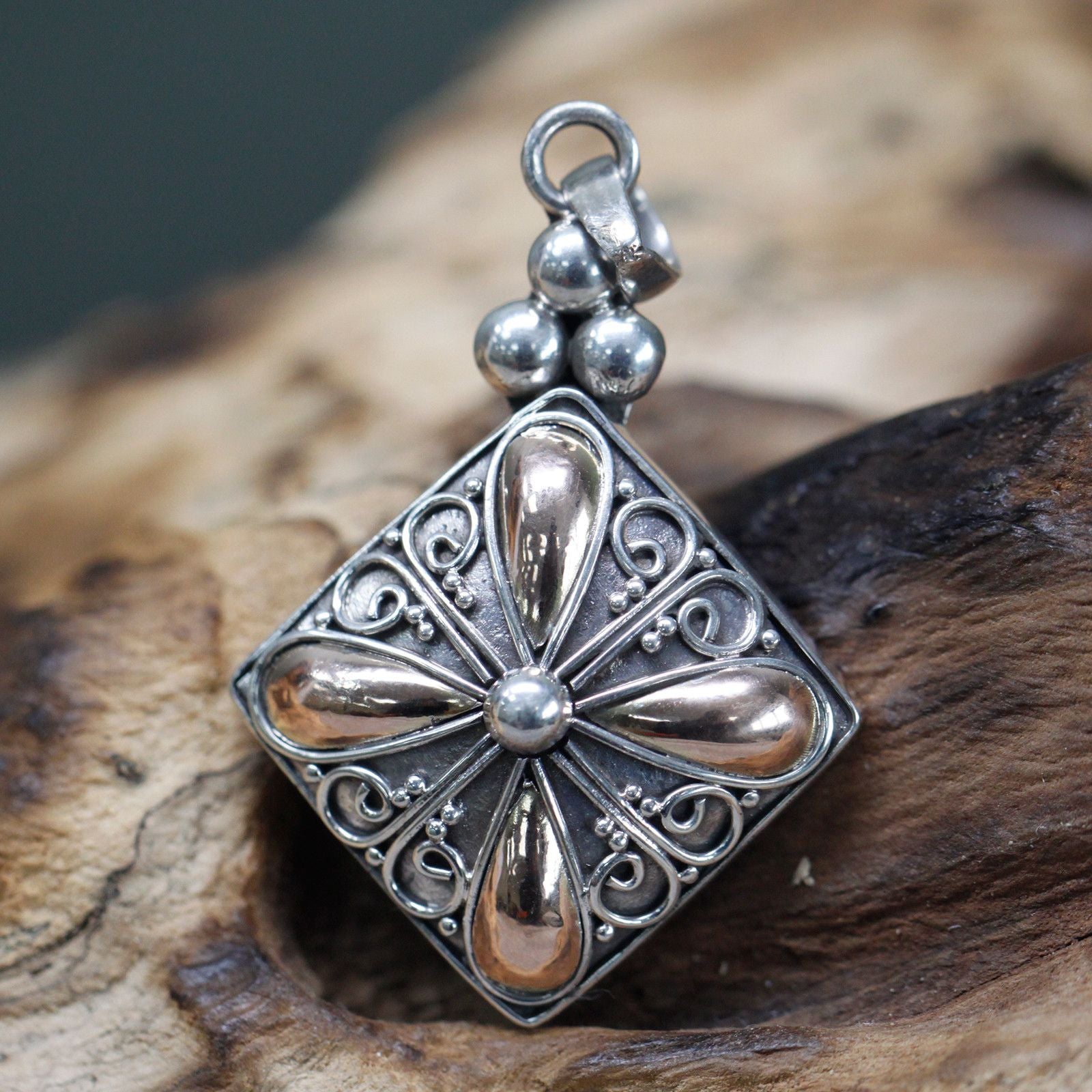 Stylish Silver and Gold Square Drop Pendant for Modern Elegance