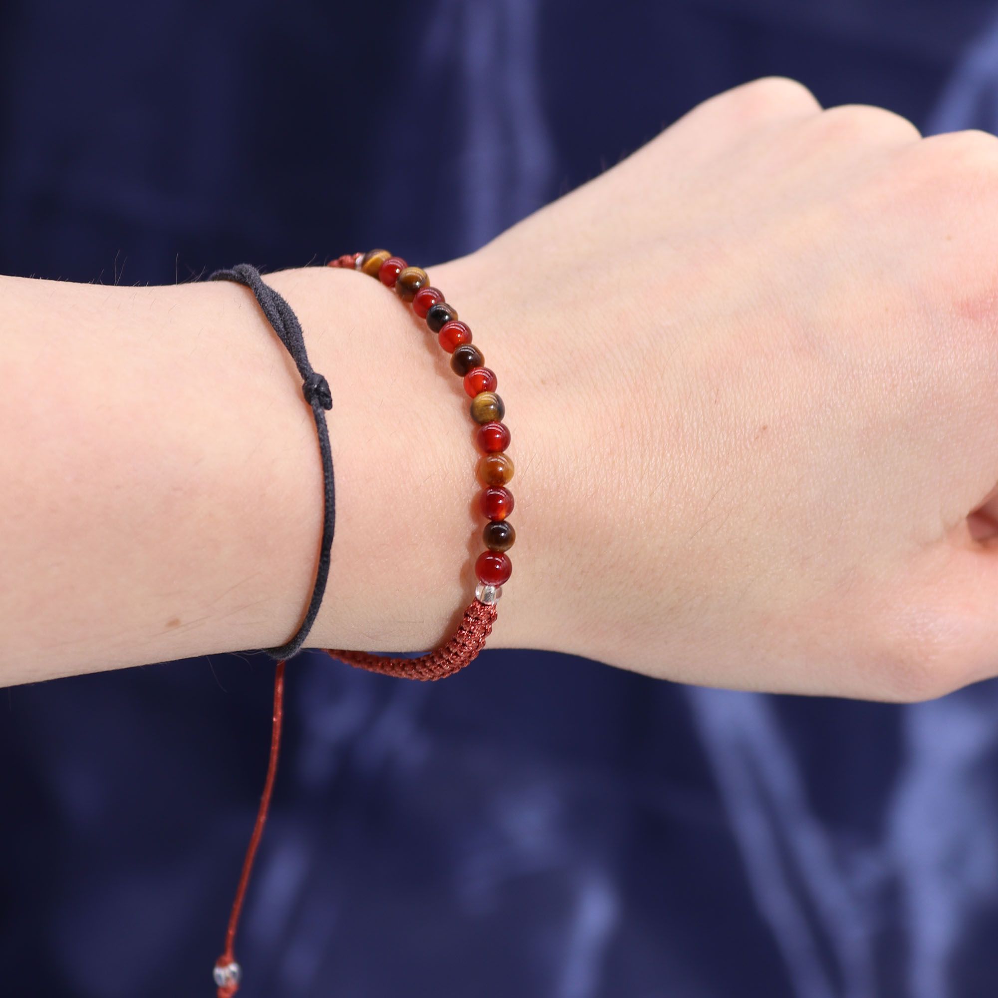 Zodiac Crystal Candle with Gemstone Bracelet for Leo Enthusiasts