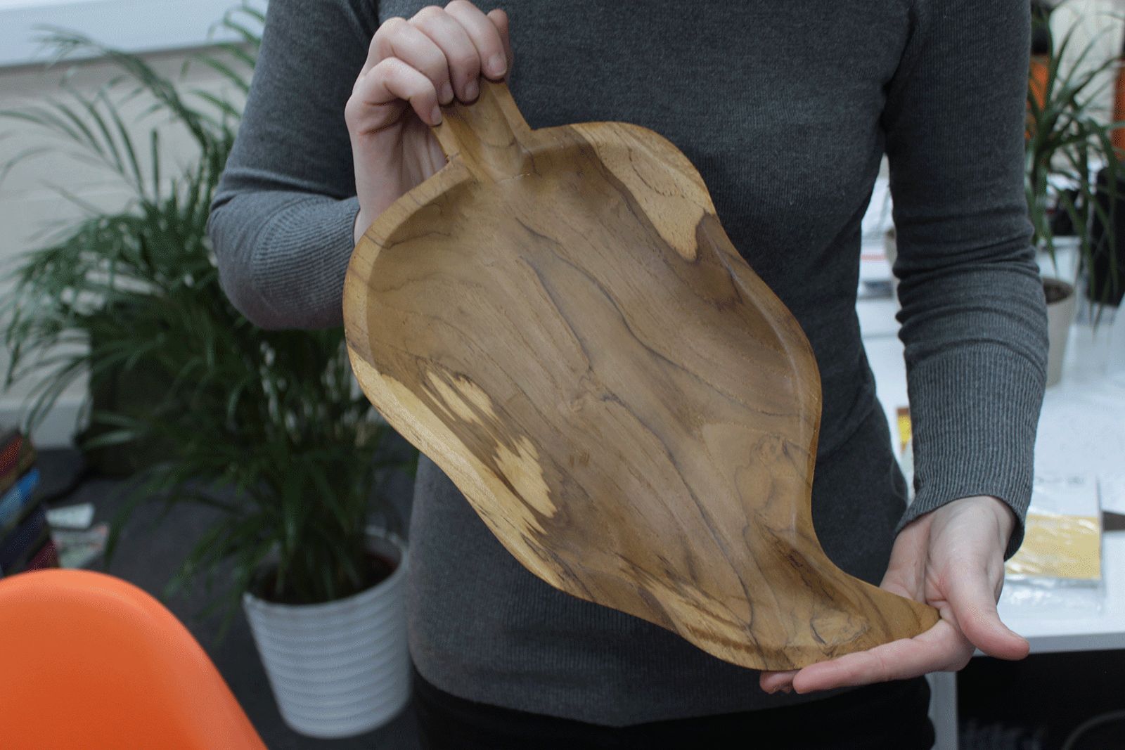 Teak Leaf Shaped Bowl for Unique Natural Home Decor Display